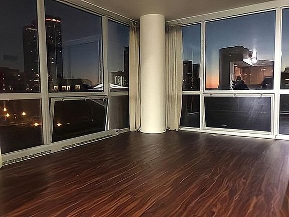 2nd image of 1841 S Calumet Ave APT 608