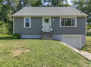 147 Windsorville Rd, Broad Brook, CT 06016