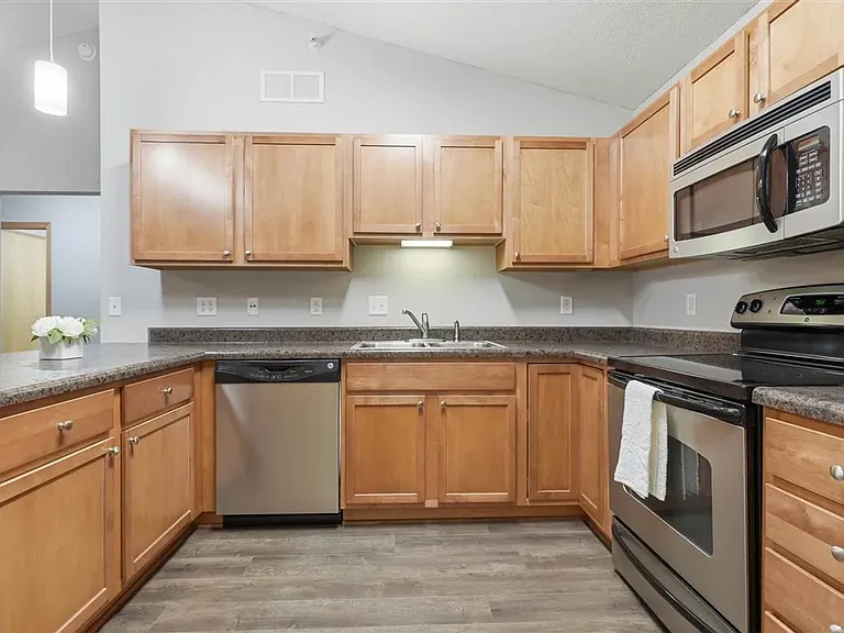 880 Rachael St #301 — Photo 21
