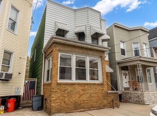 914 19th St, Union City, NJ 07087
