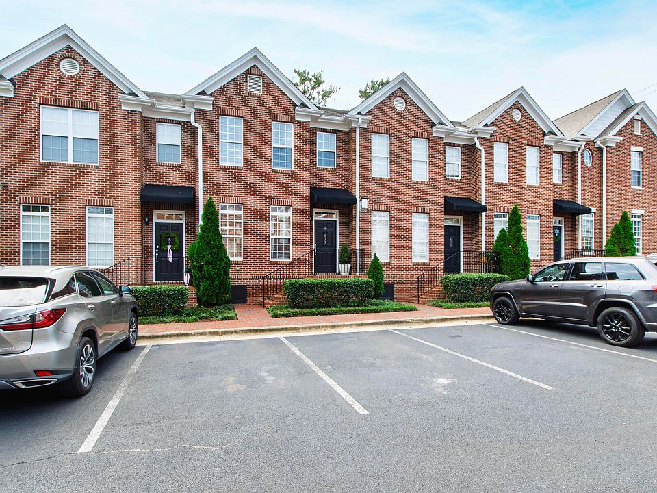 1st image of 673 Highpark Ln
