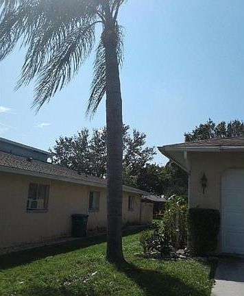 4th image of 1106/1108 SE 24th Ave