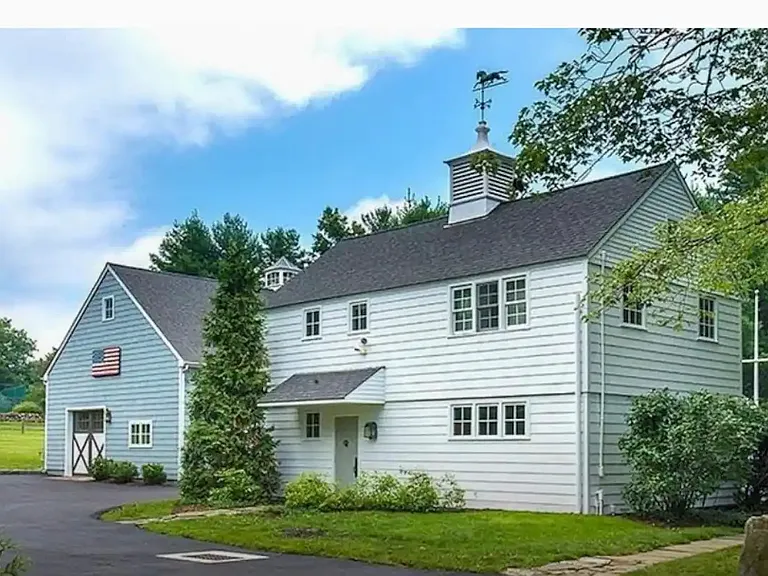 437 Hulls Farm Road - Carriage House — Photo 1