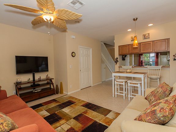 4th image of 8146 Pacific Beach Dr