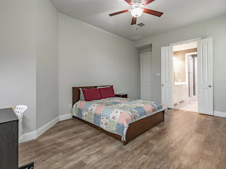 12163 Curry Creek Dr — Photo 20