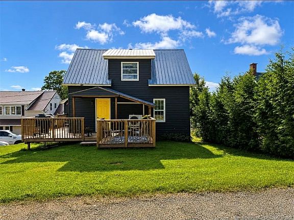 2nd image of 42 Pond St