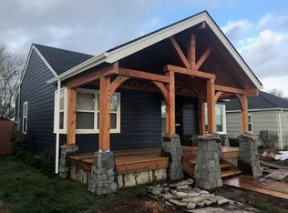 1049 14th Ave SW, Albany, OR 97321