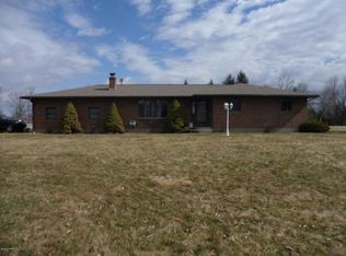 16 Bodine Ln, Honesdale, PA 18431