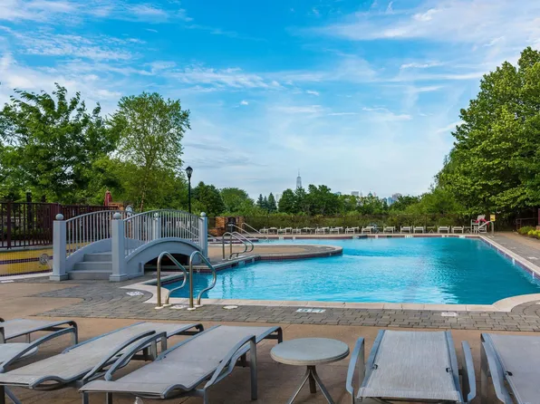 15 Freedom Way image 8 of 14