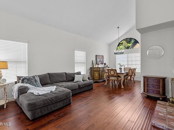 3rd image of 3849 Cottonwood Grove Trl