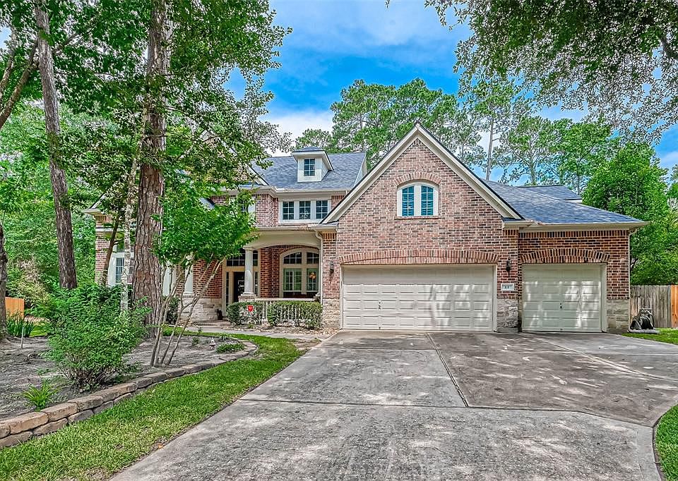 1st image of 11 Millay Ct