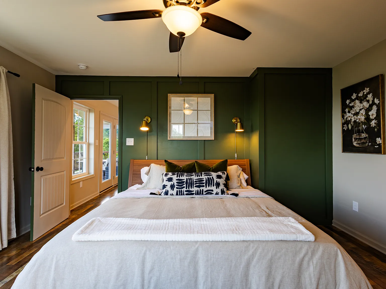 345 Donna Ct — Photo 4