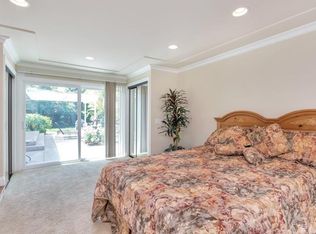 6220 E Los Santos Dr, Long Beach, CA 90815