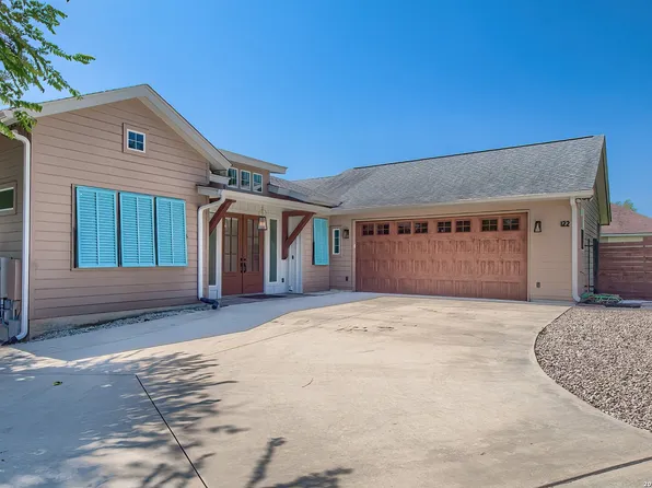122 NAVAJO TRL, Seguin, TX 78155