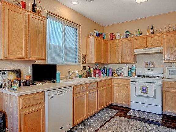 5th image of 7647 Crystal Village Ln