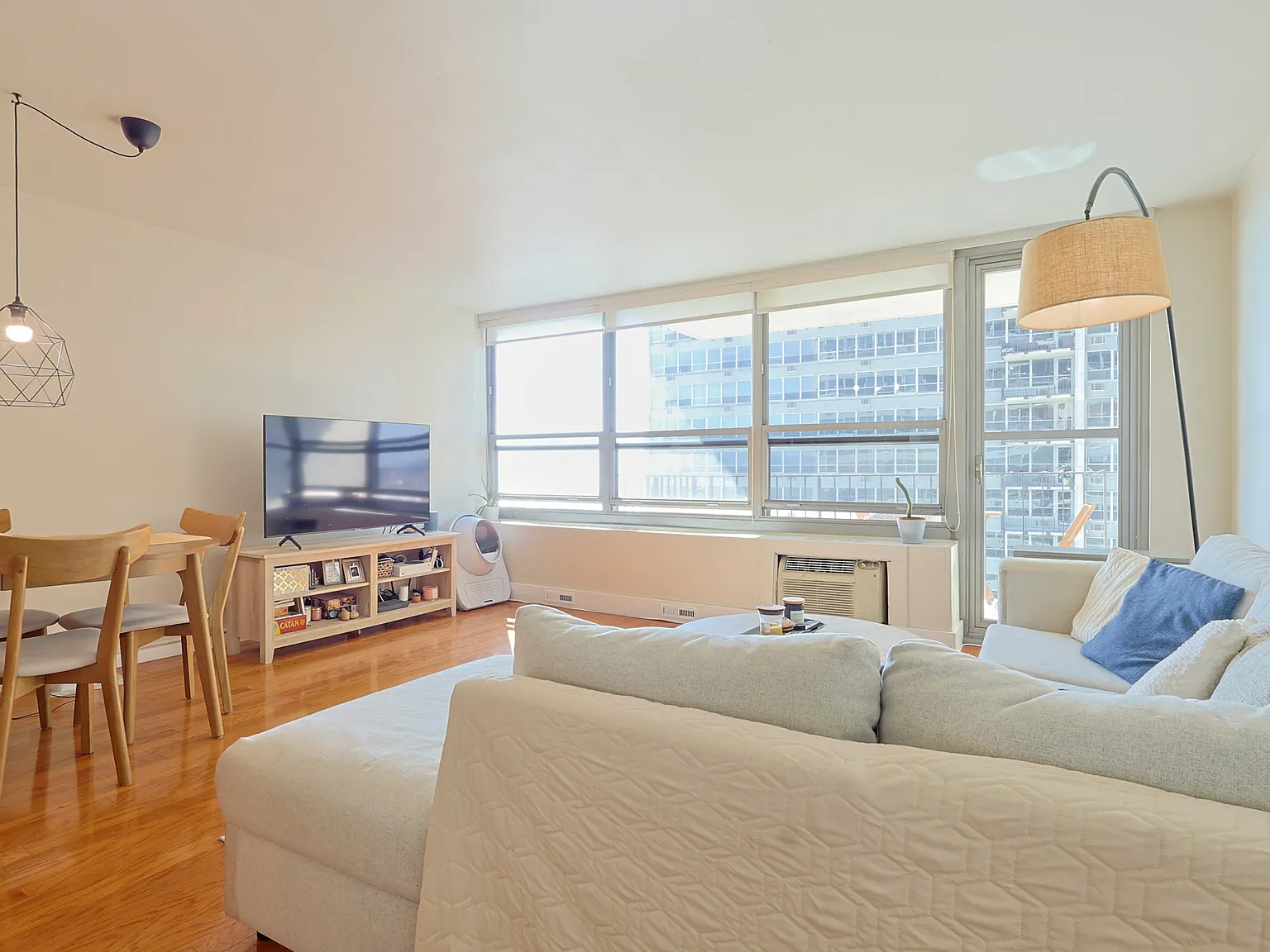 1 bed, 800 sqft, $2,500 — Photo 4