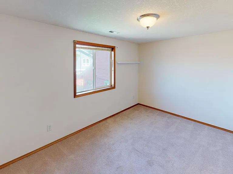 5418 NE 25th Ave — Photo 11