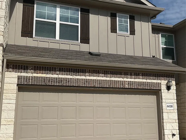 602 Pearly Eye Dr #B — Photo 1