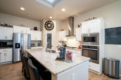 1088 Jade Hill Ave Photo 1