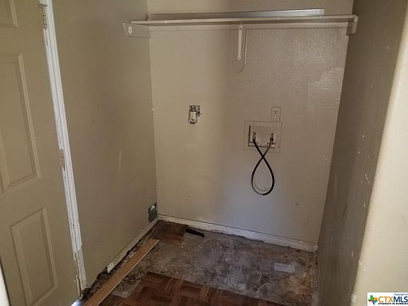 5th image of 514 Welch Ave