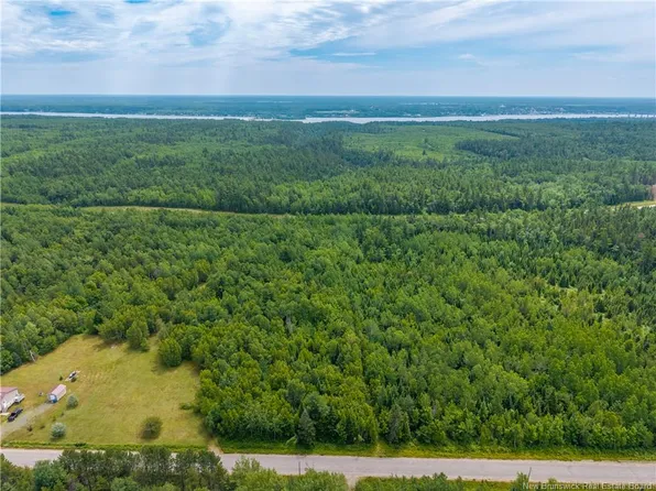 Lloyd Rd, Miramichi, NB E1V 6L5