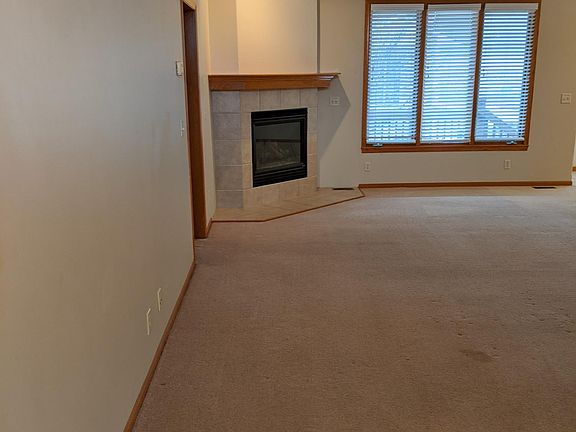 2nd image of 4440 N Barton Creek Ct