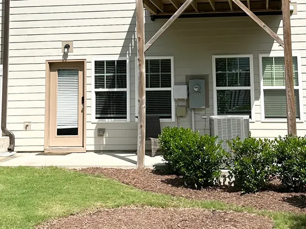 304 Fenella Dr #B, Raleigh, NC 27606