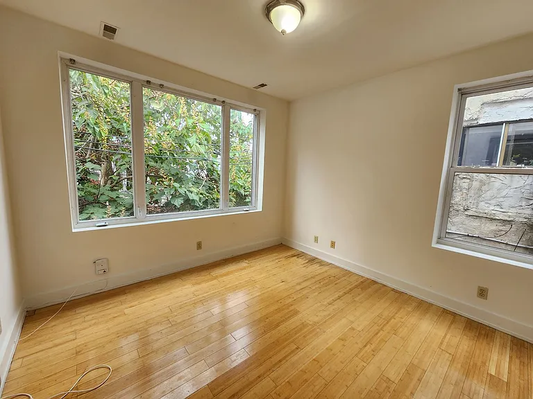 2941 W Girard Ave #2 — Photo 6