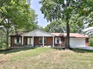 12255 Kingshill Dr, Saint Louis, MO 63141