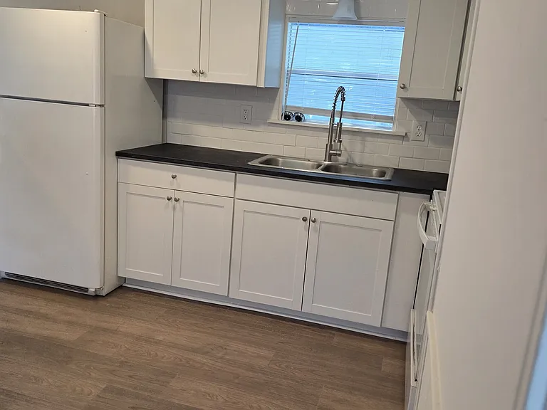 107 Stacey Tucker Cir #23 — Photo 6
