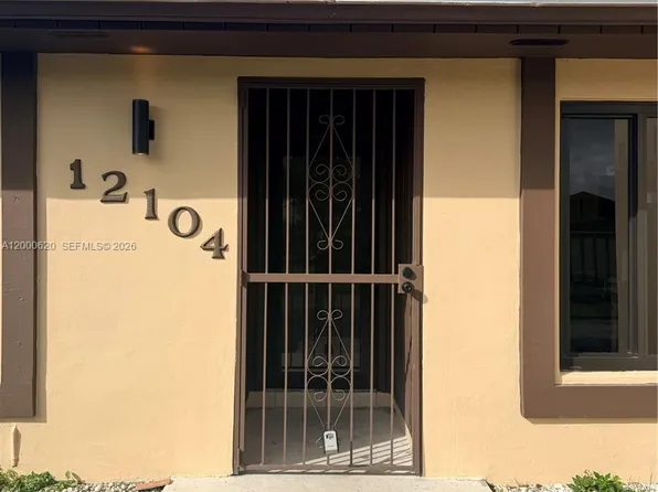 12104 SW 110th Street Cir S, Miami, FL 33186