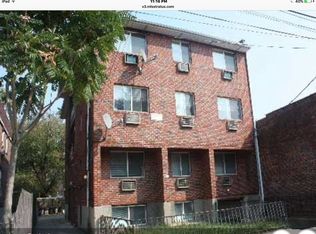 4365 156th St, Flushing, NY 11355