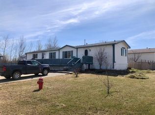15 W Dewberry Rd, High Level, AB T0H 1Z0