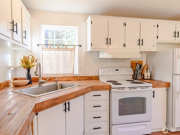 4th image of 6371 N Fork Road