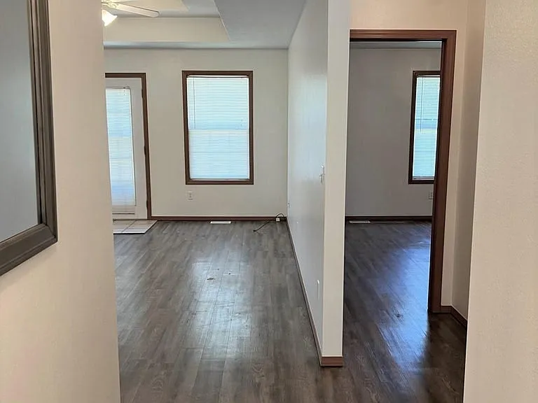 125 W Wade St — Photo 5