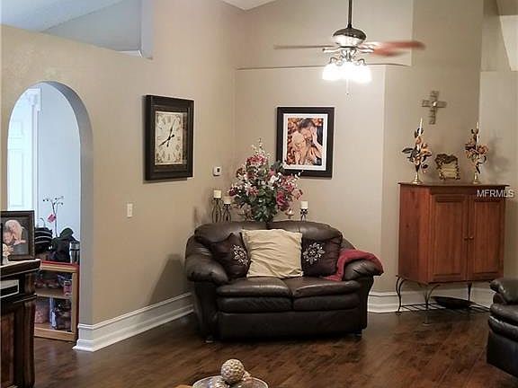 5th image of 174 Pinefield Dr