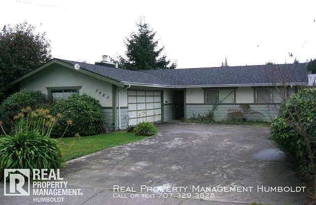 2nd image of 2982 Harris St