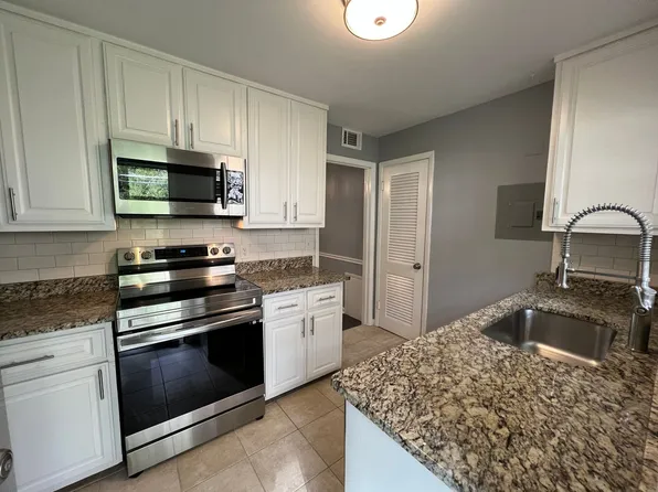 3057 Pharr Court Condos