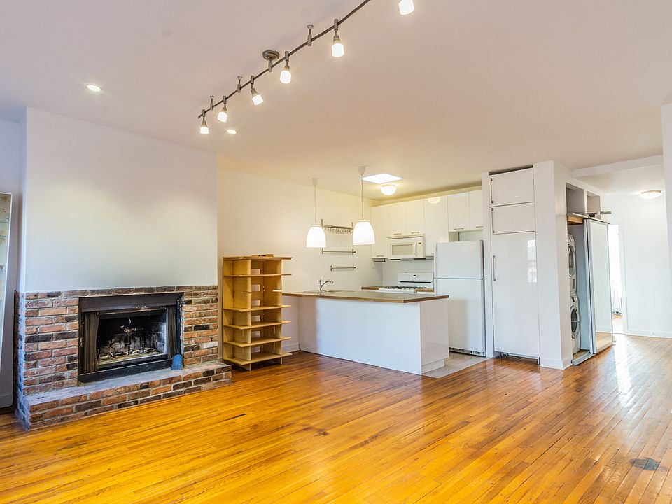 1st image of 324 Atlantic Ave APT 3