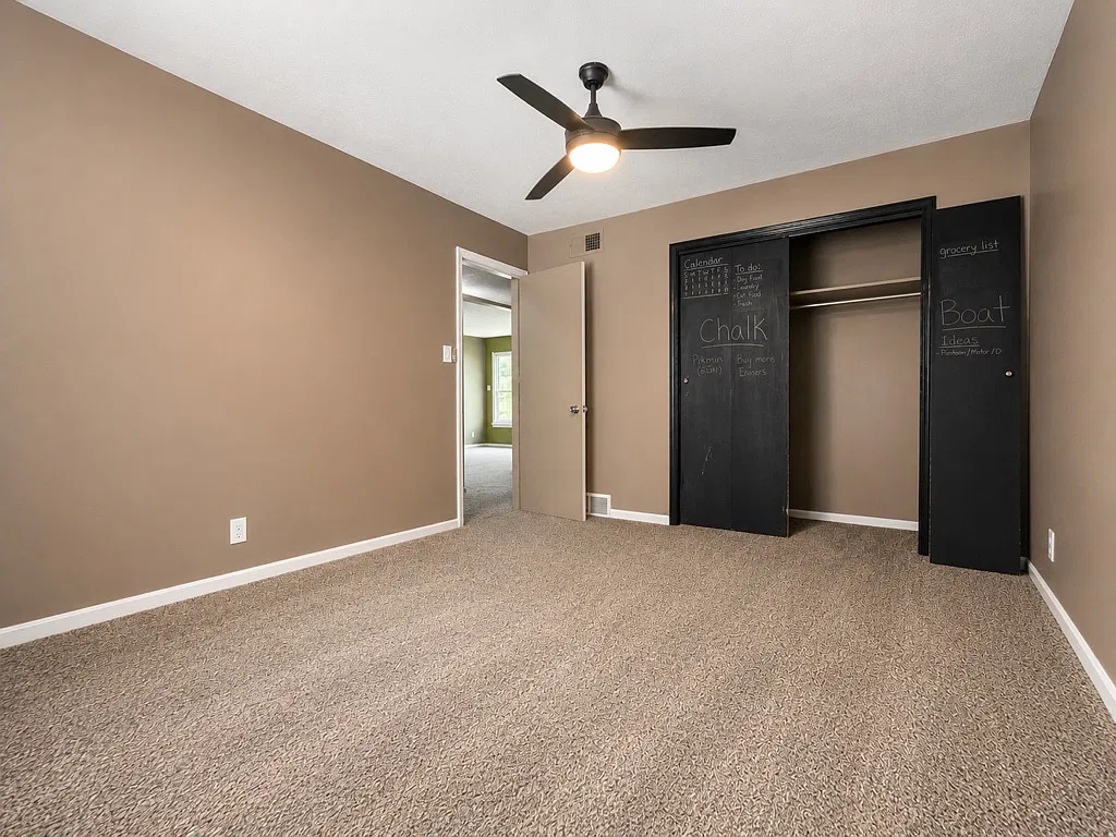 2 bed, 897 sqft, $1,200 — Photo 4