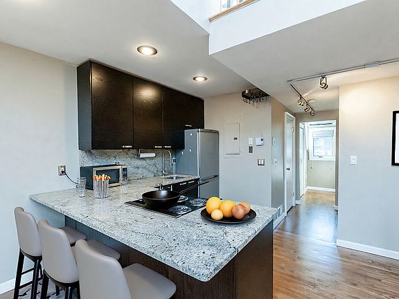 3rd image of 9 Fayette St APT 4