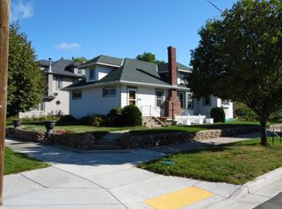 702 1st Ave E, Williston, ND 58801