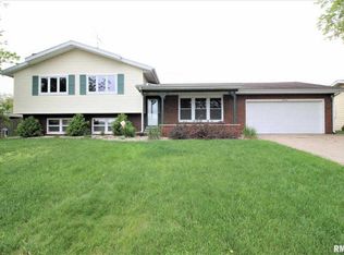 14 Somerset, Sherman, IL 62684