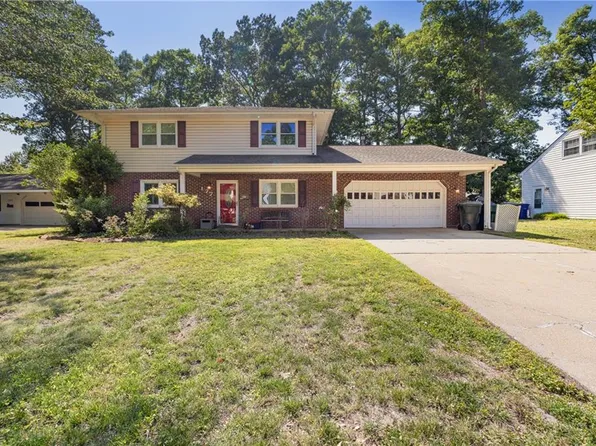 177 Windsor Castle Dr, Newport News, VA 23608