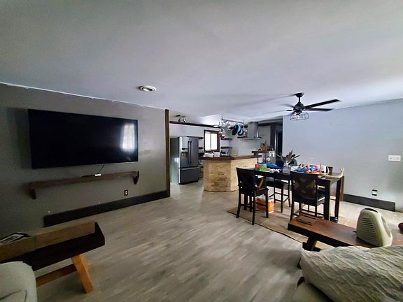 4th image of 8229 Northwood Dr