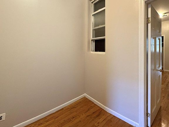 5th image of 876 Greene Ave #3F