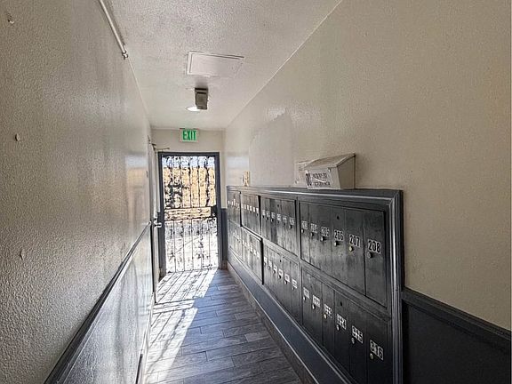 4th image of 7521 Simpson Ave #100