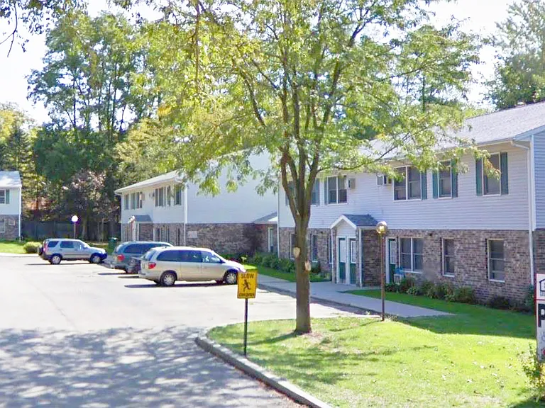 415 S Ogle St #2 — Photo 9
