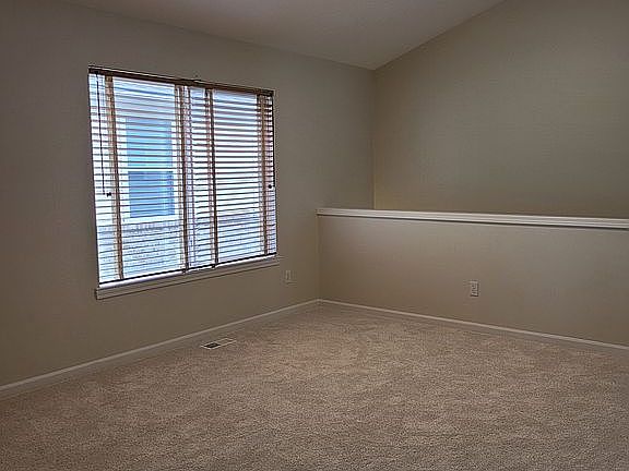 5th image of 30347 Vassar St #34