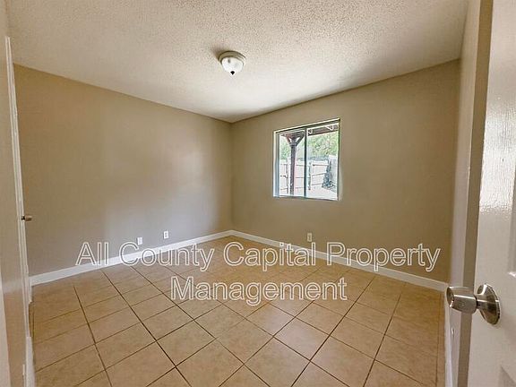 3rd image of 10211 Brownie Dr APT B
